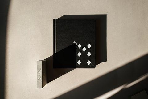 NARROW / BROADLY